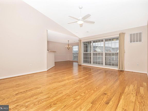 5th image of 2502 Hemingway Dr #2-3D
