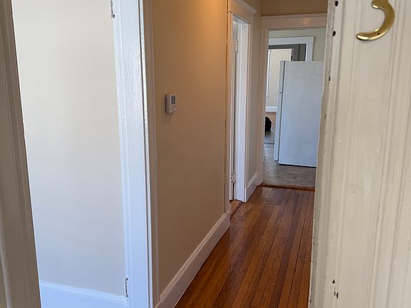 3rd image of 62 Willow Ave APT 3