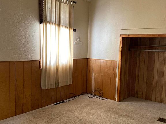 5th image of 314 W Avenue C
