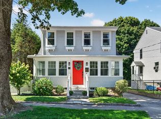 10 Hazel St, Milton, MA 02186