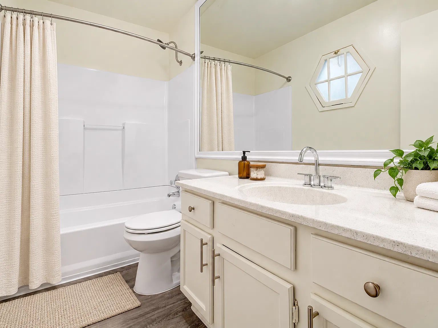 Spacious Living in the Heart of Sherman Oaks — Photo 1