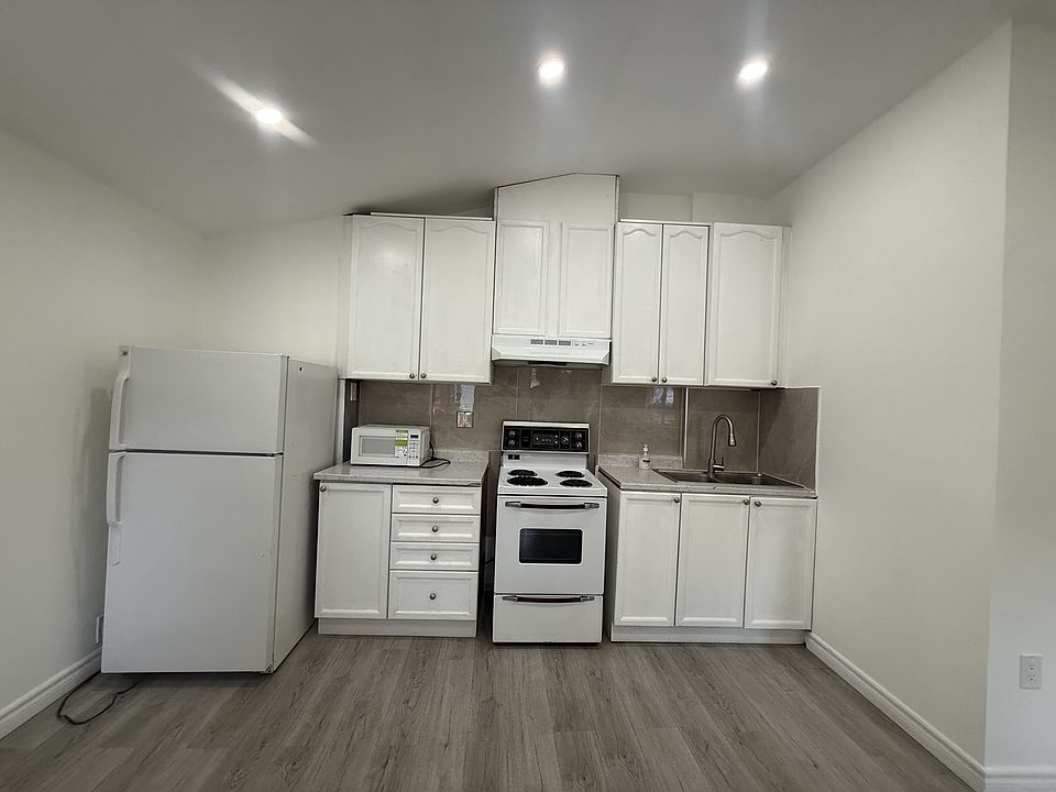 1st image of 38 Lafayette Ave
