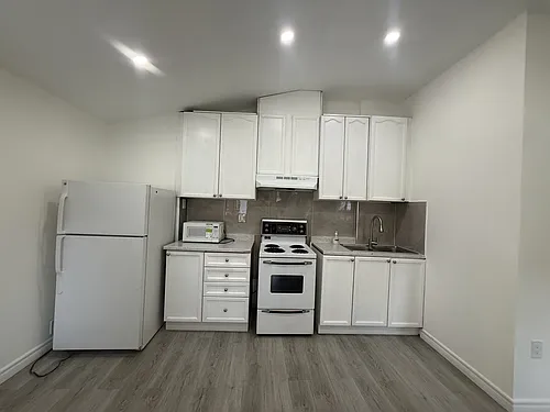 38 Lafayette Ave Photo 1