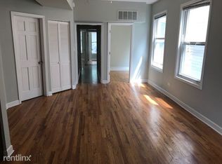 2605 W Iowa St, Chicago, IL 60622
