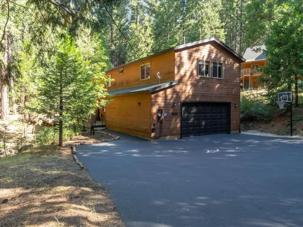 1385 Topanga Ln, Arnold, CA 95223