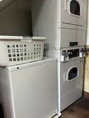 Rented by SERHANT. | media 27