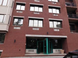 825 Palisade Ave #1A, Fort Lee, NJ 07024
