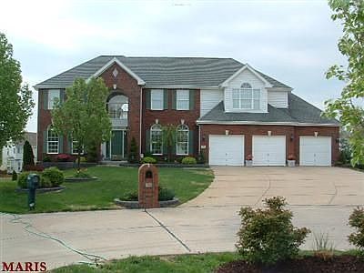 2nd image of 708 Dartmouth Bend Ct