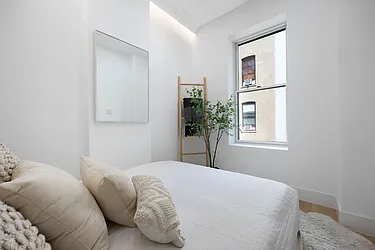 Rented by Safdie Realty Group