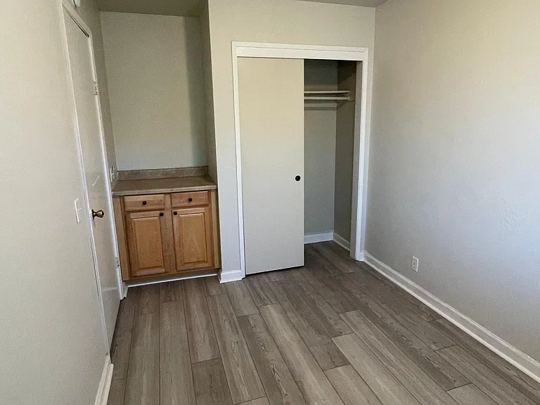 690 Pacific Ave #9 — Photo 8