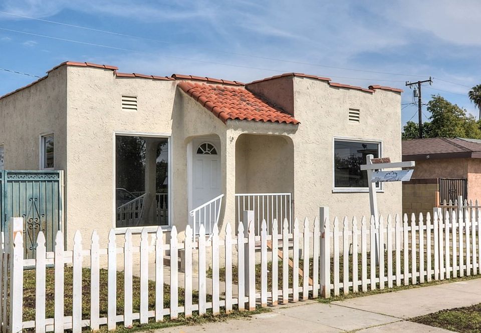 1st image of 21726 Violeta Ave