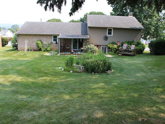2nd image of 343 Valley View Dr