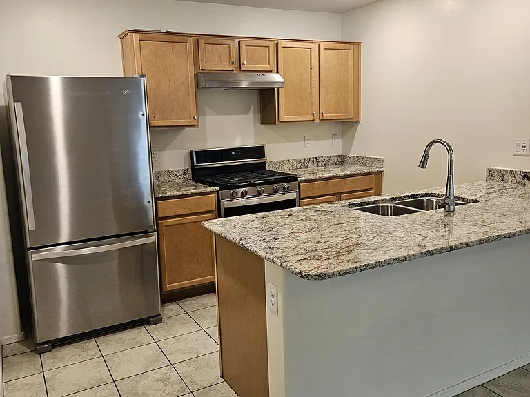 8763 E Pebble Stone Ln — Photo 5
