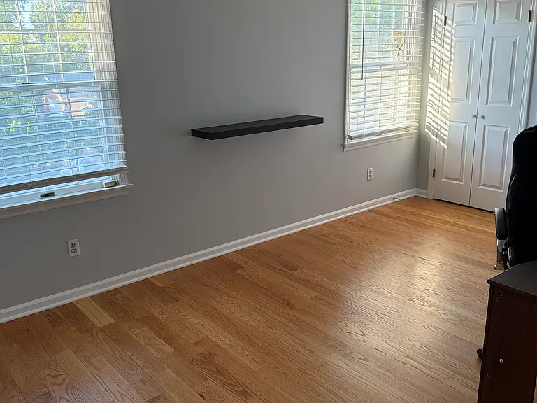 246 Seaside Ave #3 — Photo 2