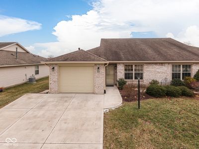 2057 Pelican Dr, Franklin, IN, 46131