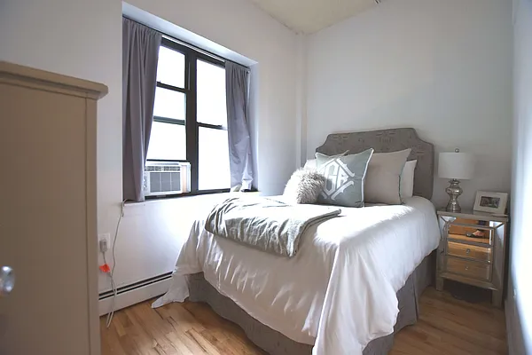 Rented by Bold New York | media 12