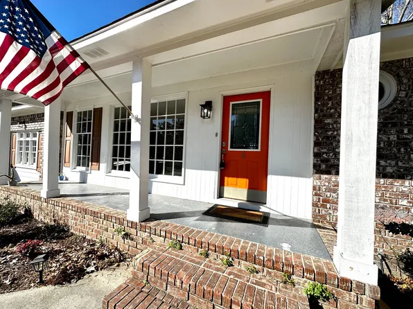 6 Duck Pond Ct, Goose Creek, SC 29445