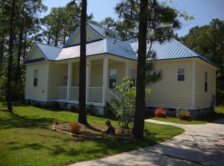 103 Royal Tern Dr, Hampstead, NC 28443