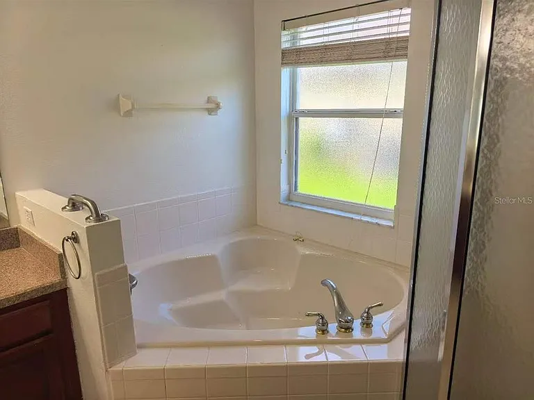 3520 Shorewood Dr — Photo 13
