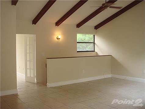 3rd image of 10211 Fontainebleau Blvd APT 201