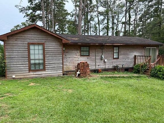 3rd image of 101 Crestwood Cir