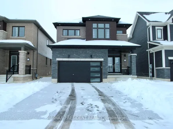 16 Peach St, Thorold, ON L2V 0K1