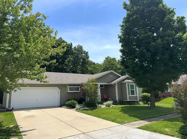 49 Chip Dr, O'Fallon, MO 63366