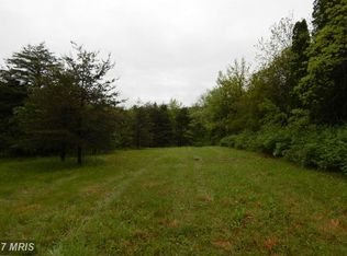 383 Finch Dr, Berkeley Springs, WV 25411