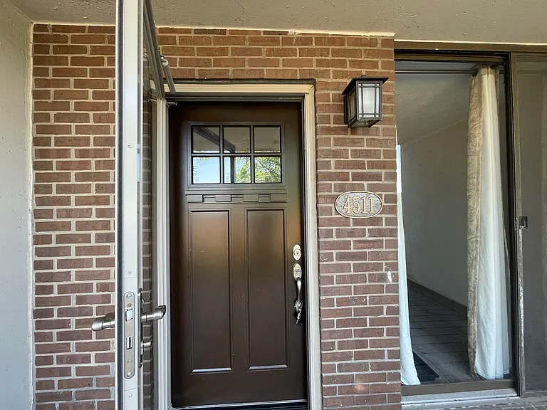 4511 Forest Ln — Photo 13