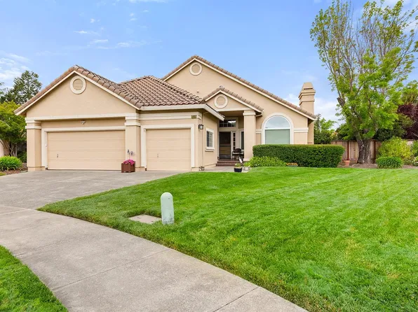 5400 Shallows Place W, Santa Rosa, CA 95409