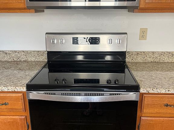 4th image of 1435 Disston Ave #1435