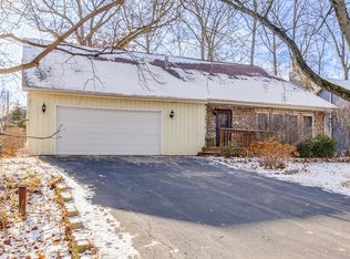 29W219 Helen Ave, West Chicago, IL