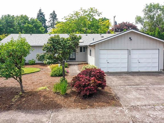 2nd image of 2800 NW Ashwood Dr
