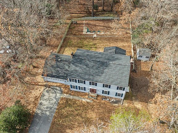 2nd image of 511 Dogwood Ct