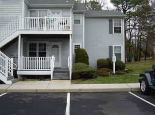 287 London Ct, Egg Harbor Township, NJ 08234
