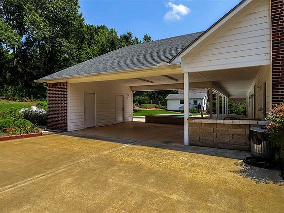4th image of 20959 Hickory Ln
