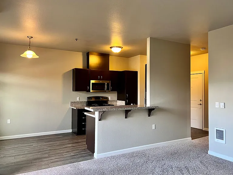 Encore Apartments — Photo 5