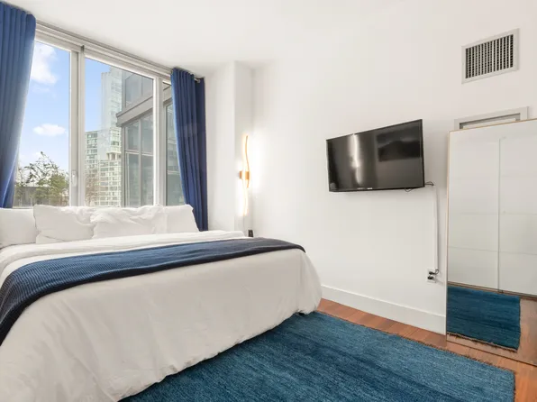 10 West End Avenue image 11 of 19