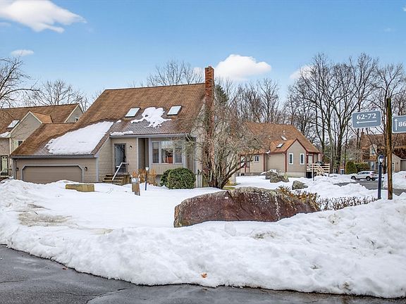 4th image of 72 Copperwood Dr #19