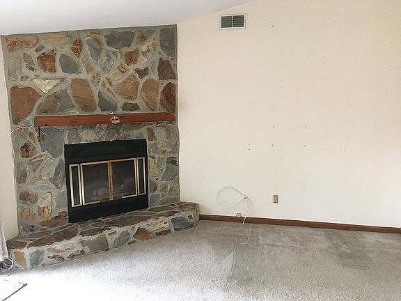 Fireplace, Entertainment 