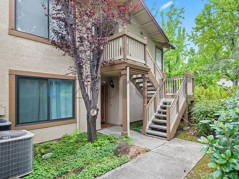 38862 Cherry Glen Cmn — Photo 3