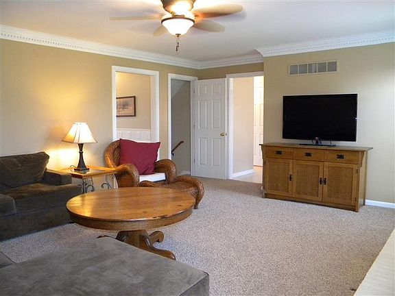5th image of 1460 Copper Glen Dr