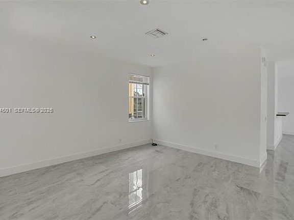 5th image of 659 Vista Meadows Dr