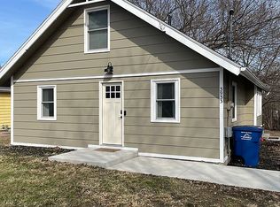 3933 E 30th St, Des Moines, IA 50317