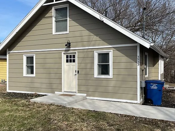 3933 E 30th St, Des Moines, IA 50317