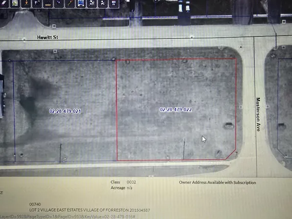 703 Hewitt St, Forreston, IL 61030