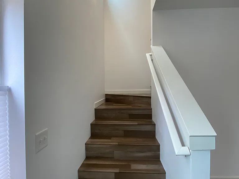 607 Finnegan Way — Photo 8