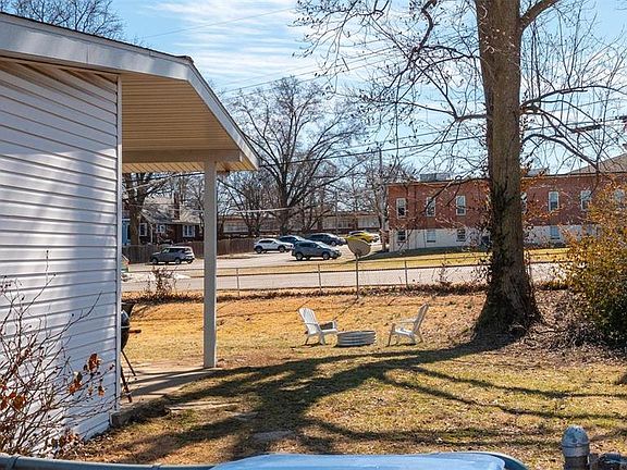 5th image of 2720 Derby Pl