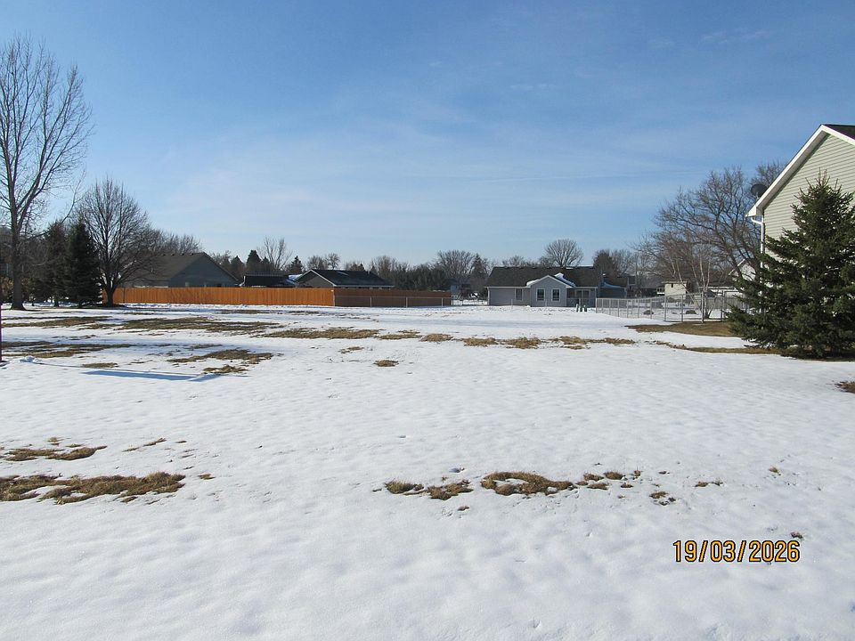 1st image of 860 Brady Ln