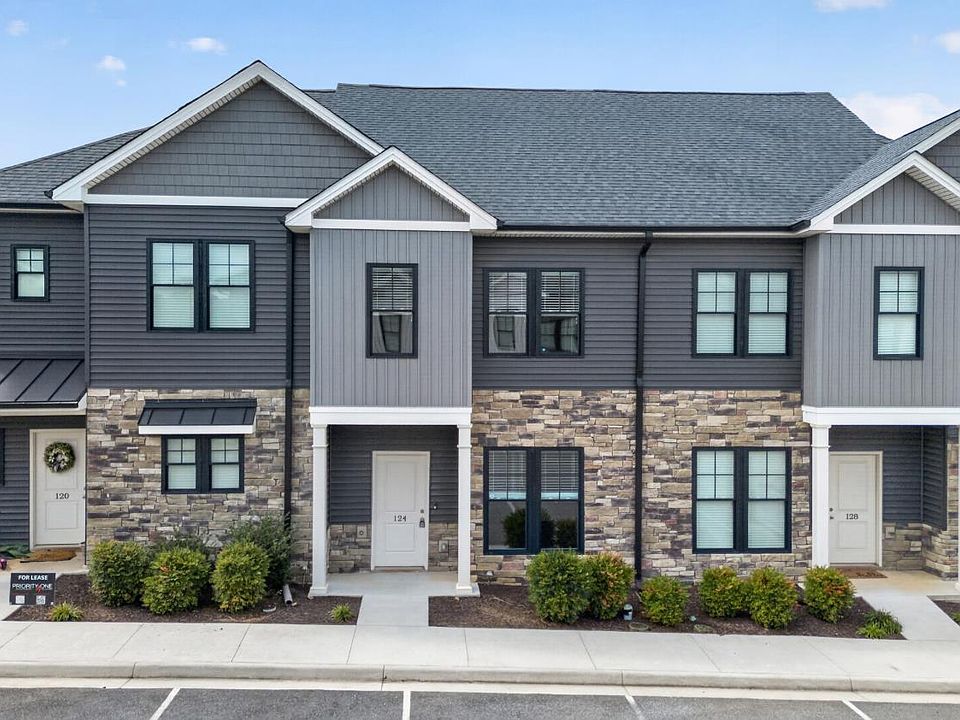 1st image of 124 English Commons Dr